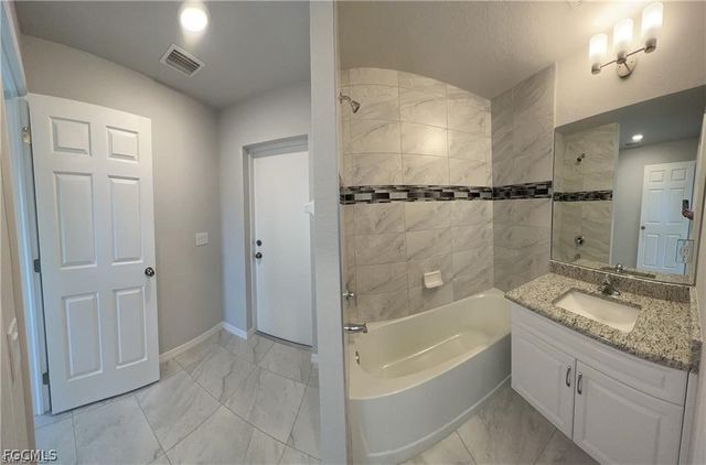 4334 SW 9th PL, Cape Coral, FL 33914