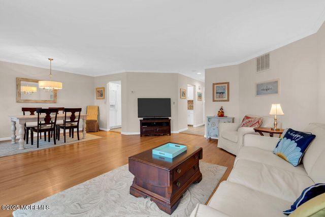 24 Old Mill Court, Wall, NJ 07719