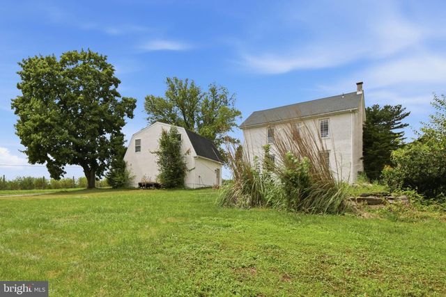 845 WHITE SCHOOL RD, Honey Brook, PA 19344