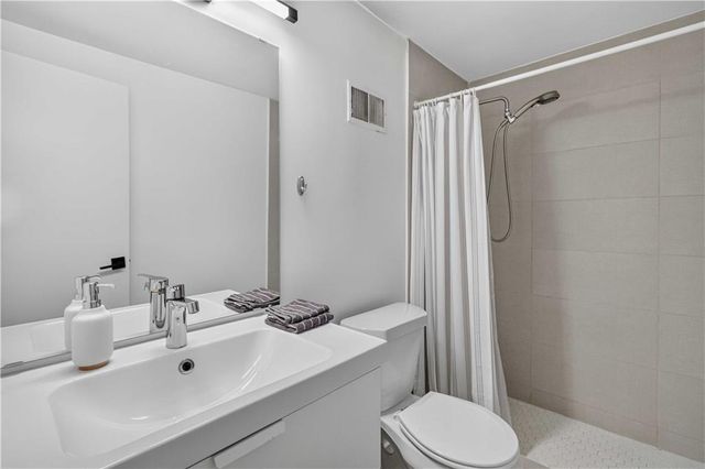 2965 Pharr Court South NW 319, Atlanta, GA 30305