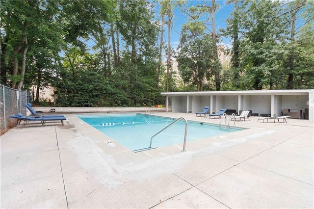 2965 Pharr Court South NW 319, Atlanta, GA 30305