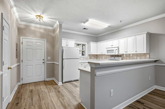 302 Kiskadee Loop Unit B, Conway, SC 29526