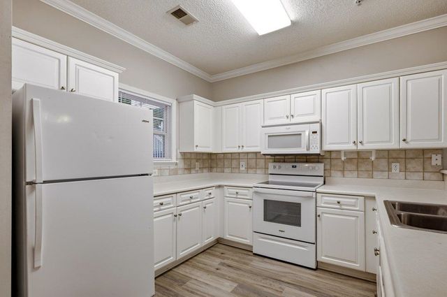 302 Kiskadee Loop Unit B, Conway, SC 29526