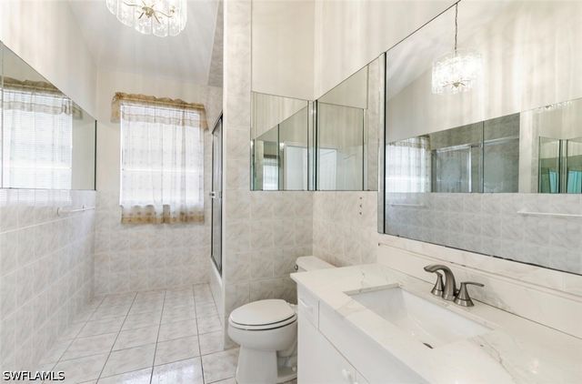 594 108th AVE N, Naples, FL 34108