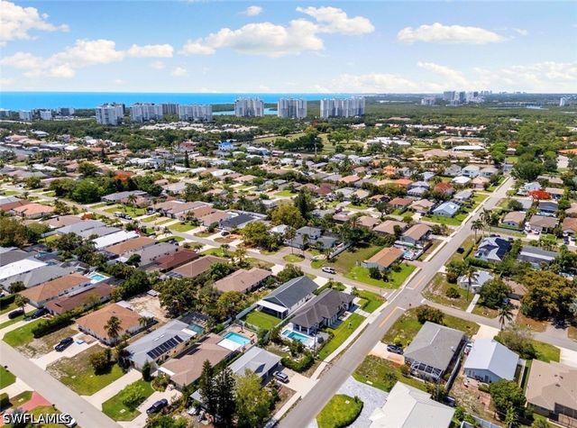 594 108th AVE N, Naples, FL 34108