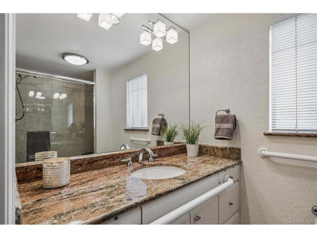 2222 S Dallas St, Denver, CO 80231