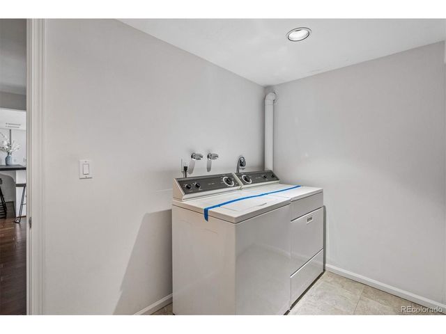 2222 S Dallas St, Denver, CO 80231