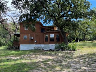 437 Lcr Redbud A, Mexia, TX 76667