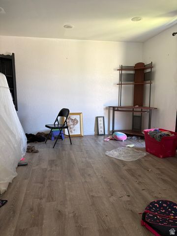 93 W 400 S, Kaysville, UT 84037
