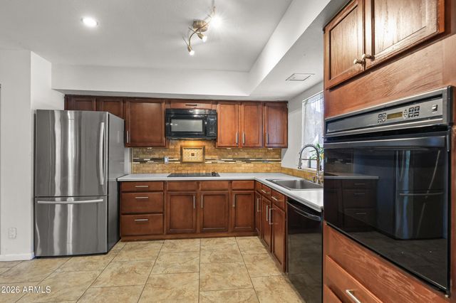 5912 W EVANS Drive, Glendale, AZ 85306