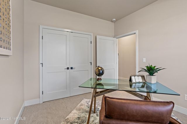 2521 S 47th Ave, Yakima, WA 98903