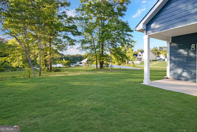 201 Duck Walk Way, Hogansville, GA 30230