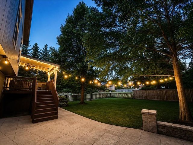 16208 S Sunset Street, Olathe, KS 66062