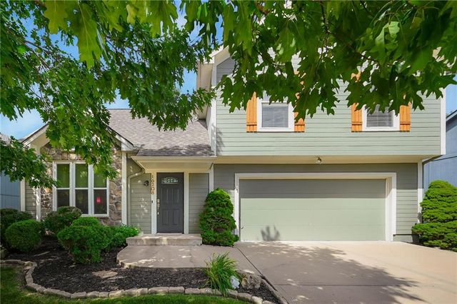 16208 S Sunset Street, Olathe, KS 66062