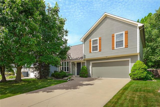 16208 S Sunset Street, Olathe, KS 66062