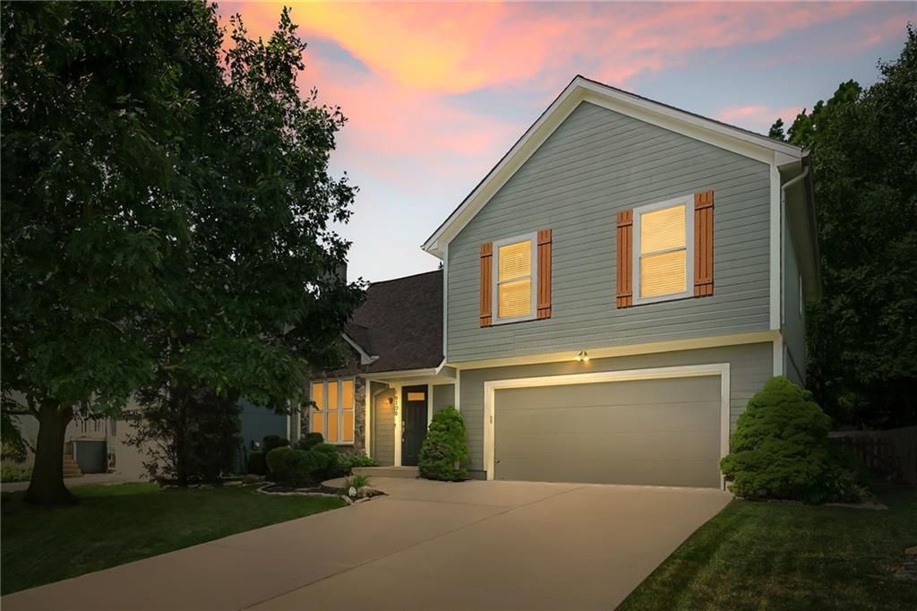 16208 S Sunset Street, Olathe, KS 66062