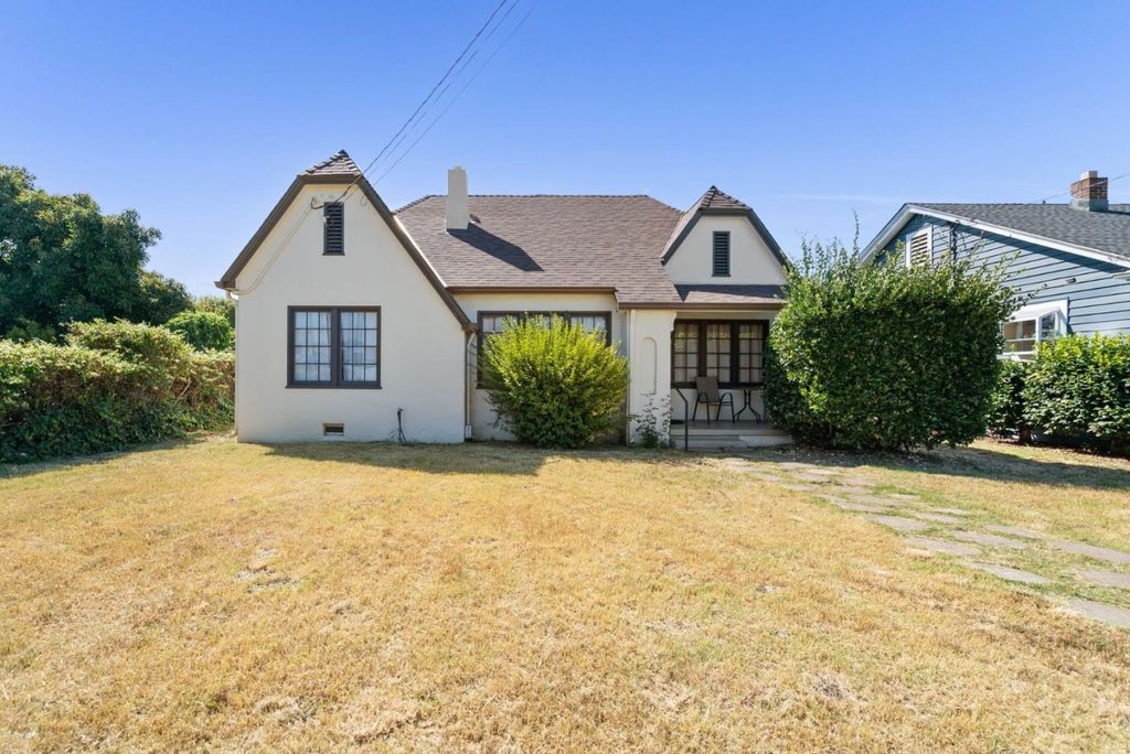 638 Orchard Street, Watsonville, CA 95076