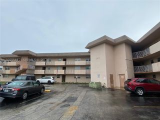 1200 Tallwood Ave 102, Hollywood, FL 33021