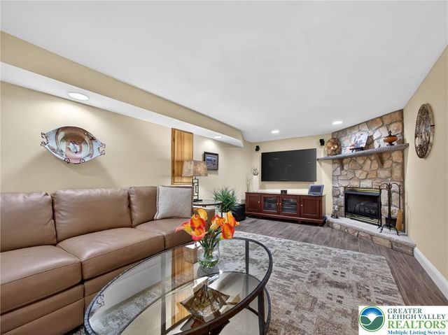 4180 Newport Drive, Upper Milford Twp, PA 18049