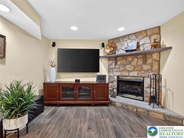 4180 Newport Drive, Upper Milford Twp, PA 18049