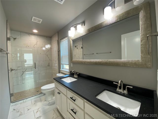 303 S Atoka Avenue, Coweta, OK 74429