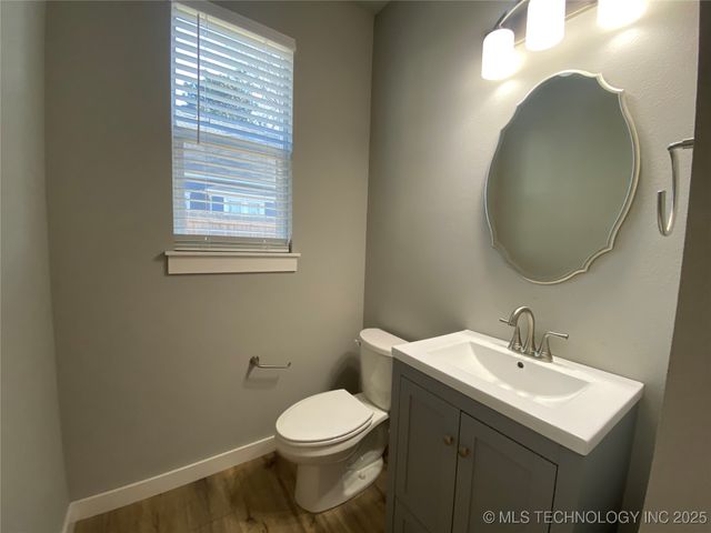 303 S Atoka Avenue, Coweta, OK 74429