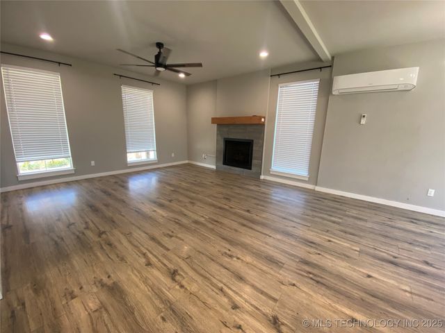 303 S Atoka Avenue, Coweta, OK 74429