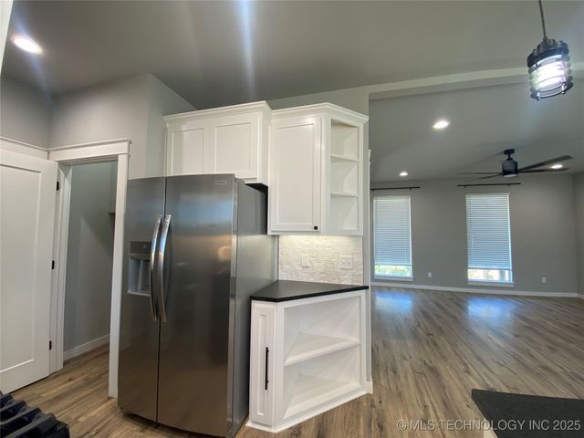 303 S Atoka Avenue, Coweta, OK 74429