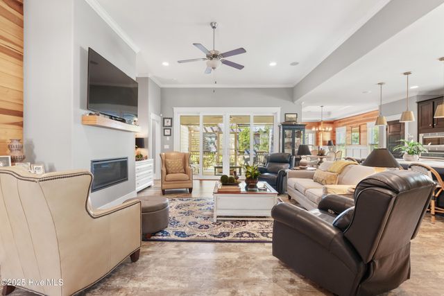 105 Helmsman Drive, Wilmington, NC 28412