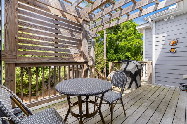 105 Helmsman Drive, Wilmington, NC 28412