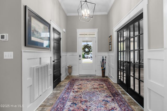 105 Helmsman Drive, Wilmington, NC 28412