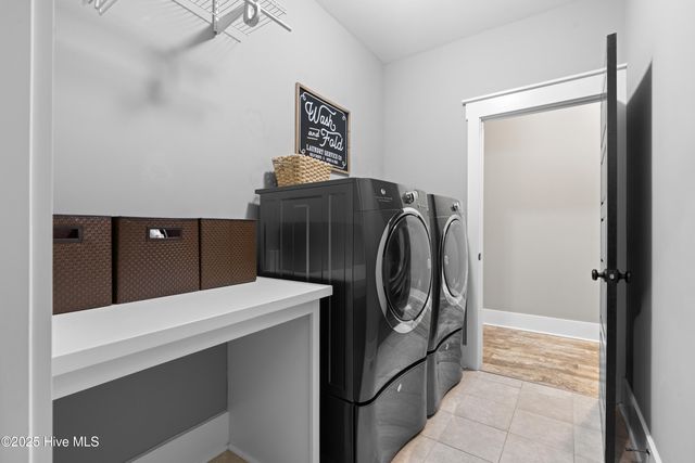 105 Helmsman Drive, Wilmington, NC 28412