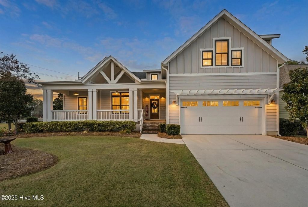 105 Helmsman Drive, Wilmington, NC 28412