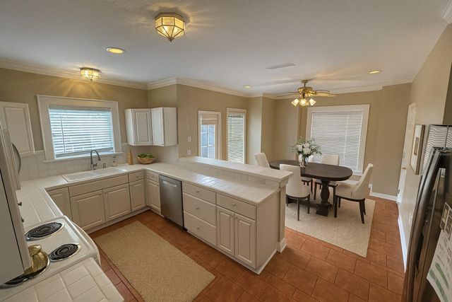 2802 W MORRISON AVENUE, Tampa, FL 33629