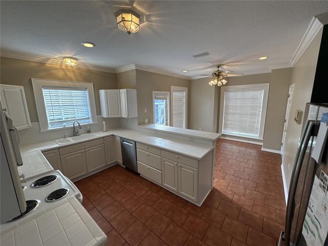 2802 W MORRISON AVENUE, Tampa, FL 33629