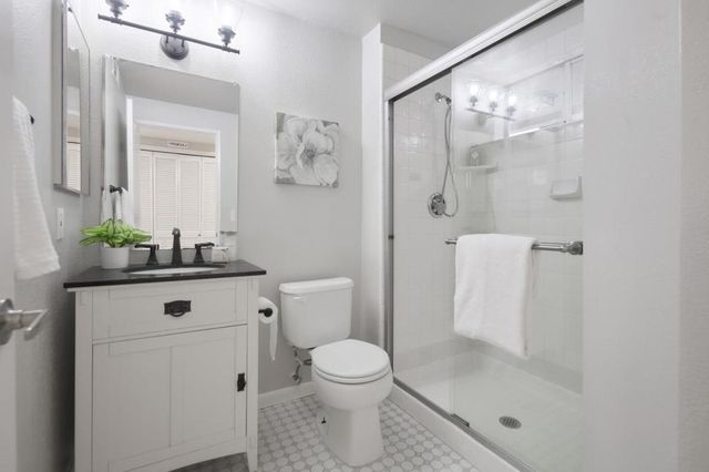 617 Woodside Way C, San Mateo, CA 94401