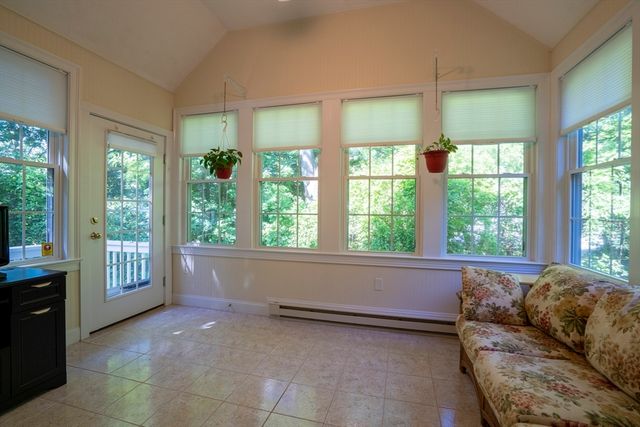 5 Lane Farm Drive 5, Bedford, MA 01730