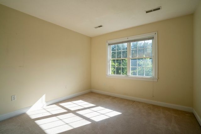 5 Lane Farm Drive 5, Bedford, MA 01730