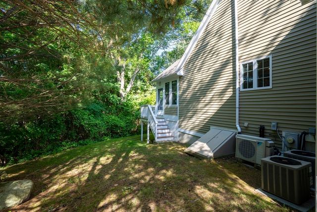 5 Lane Farm Drive 5, Bedford, MA 01730