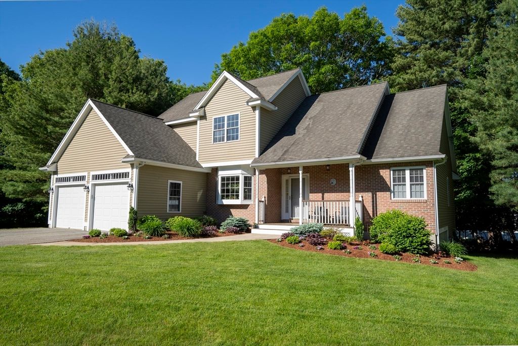 5 Lane Farm Drive 5, Bedford, MA 01730