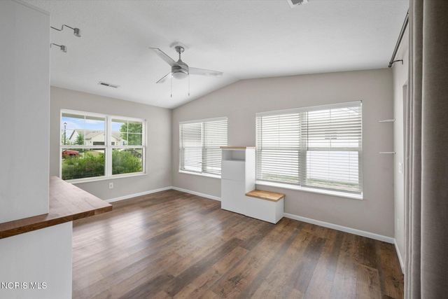 13 Cascade Lane, Delta, OH 43515