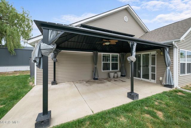 13 Cascade Lane, Delta, OH 43515