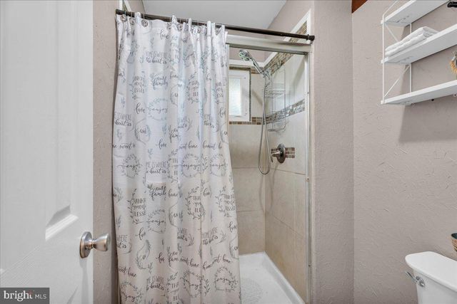 11 CHADWICK AVE, Marlton, NJ 08053