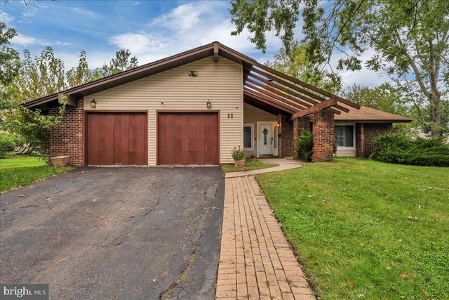 11 CHADWICK AVE, Marlton, NJ 08053
