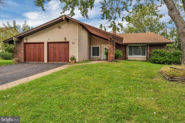 11 CHADWICK AVE, Marlton, NJ 08053