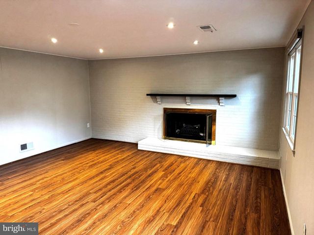 2507 MEREDITH DR, Vienna, VA 22181