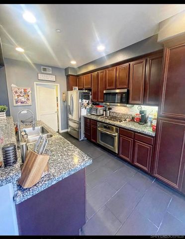 17 Via Montisi, Santee, CA 92071