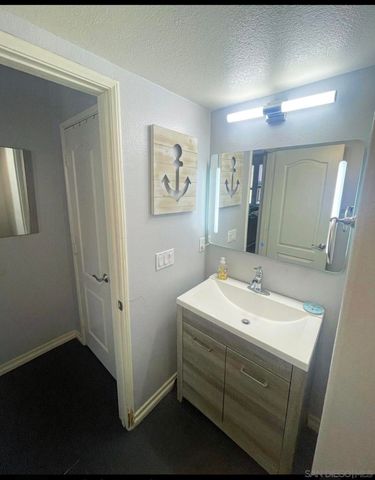 17 Via Montisi, Santee, CA 92071