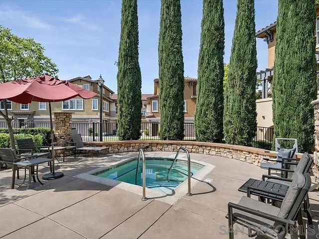 17 Via Montisi, Santee, CA 92071