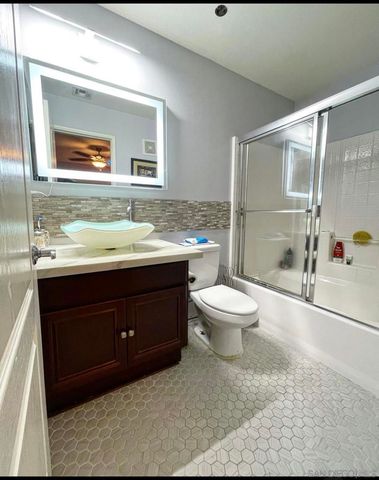 17 Via Montisi, Santee, CA 92071